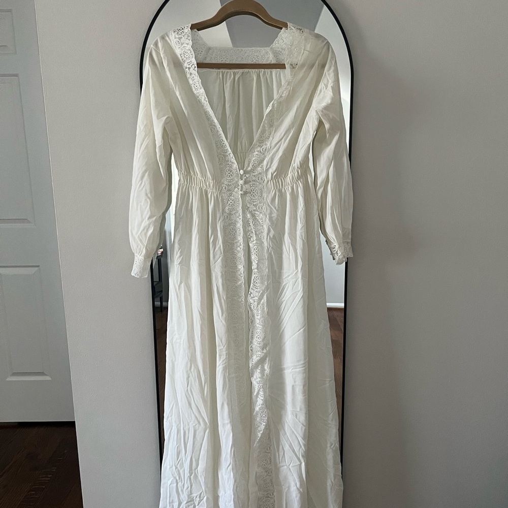 Elegant White Lace Trim Dress